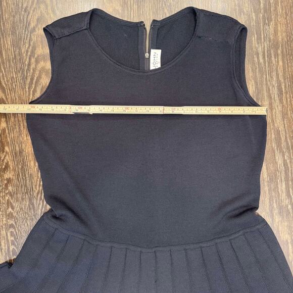 St John Collection Dress Women’s 16 Black Sleeveless Knit Pleated USA Classic - Picture 6 of 10